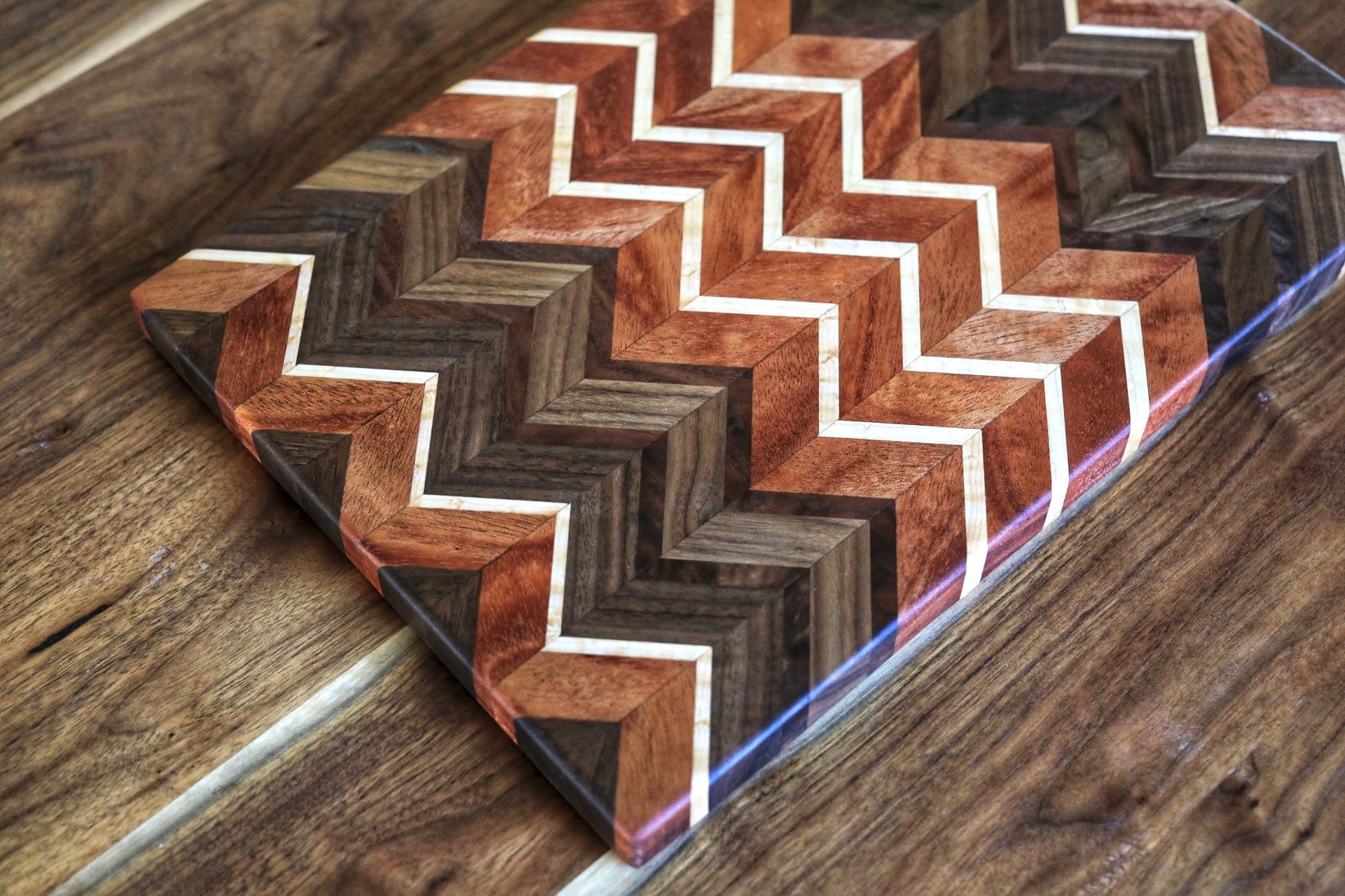 Chevron pattern cutting board