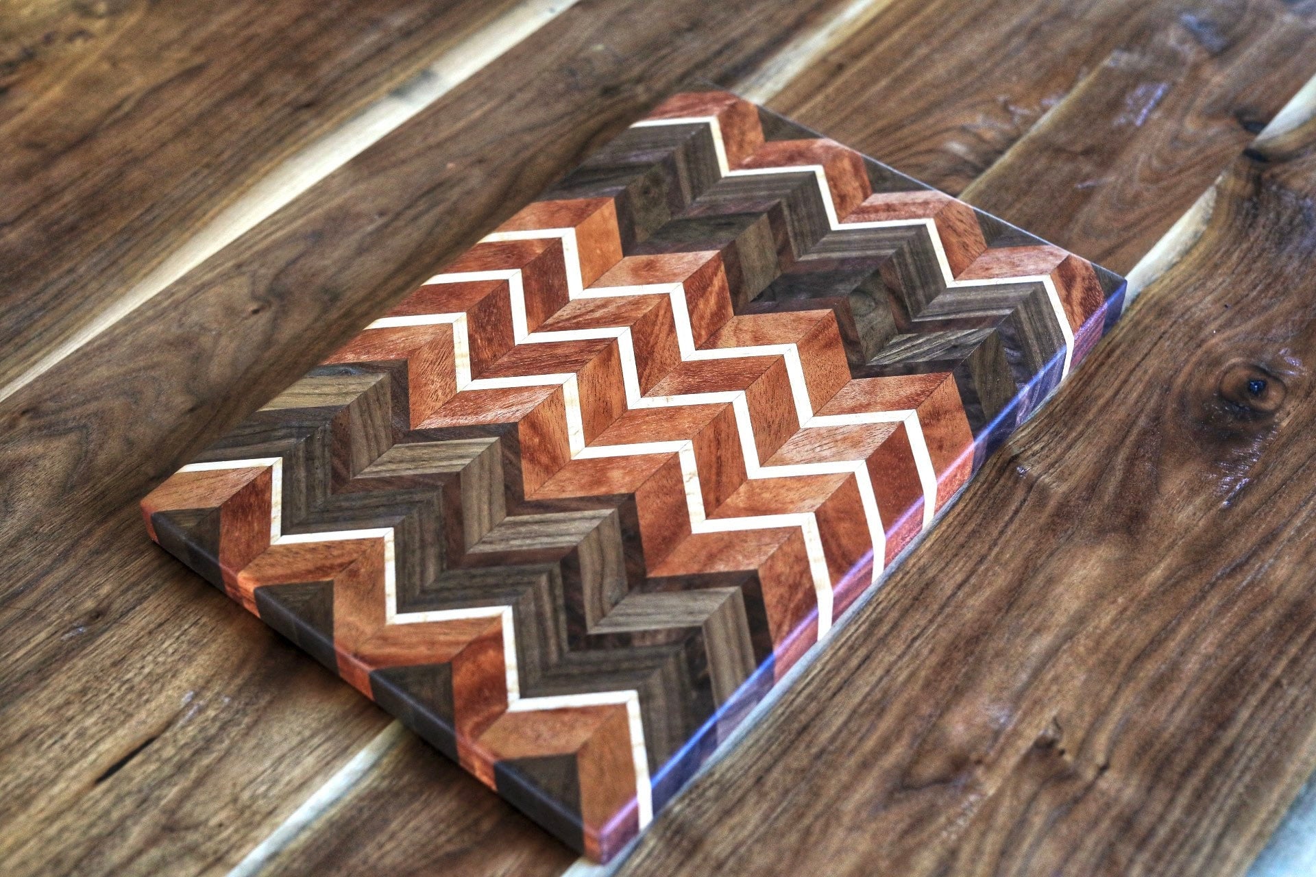 Chevron pattern cutting board