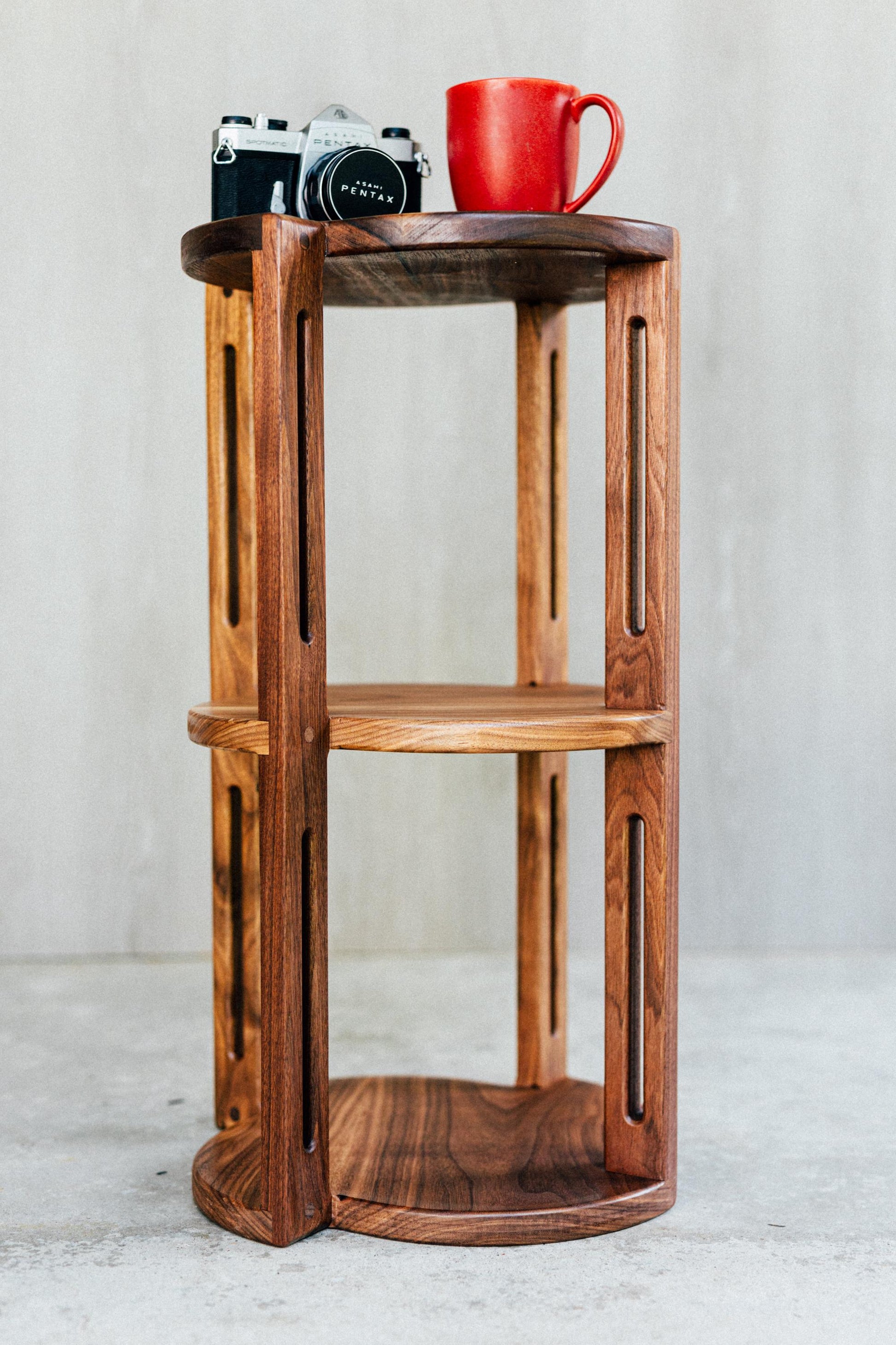 The Laulau - A Luxury Table by DDWW