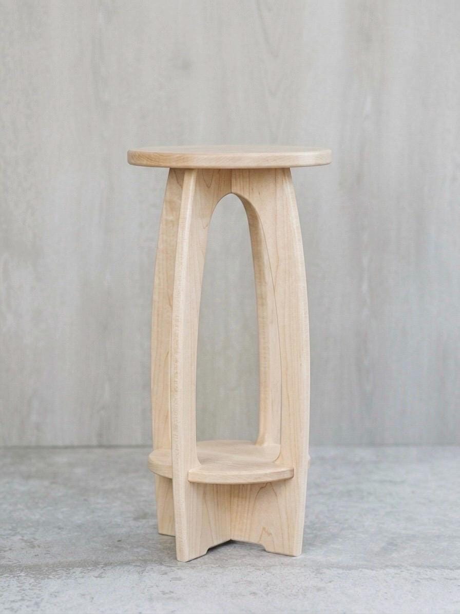 The Tavalo - A Luxury Table by DDWW
