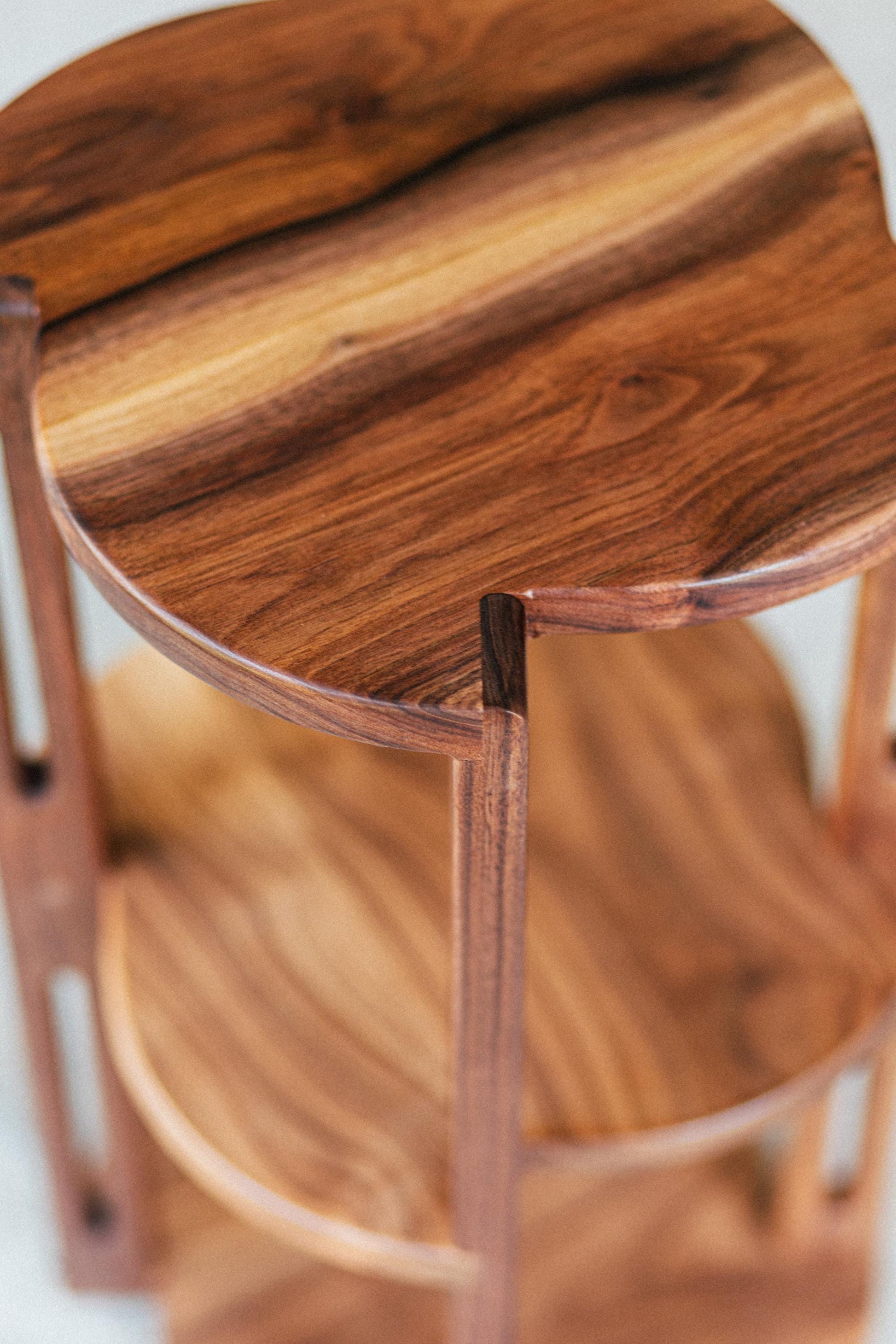 The Laulau - A Luxury Table by DDWW